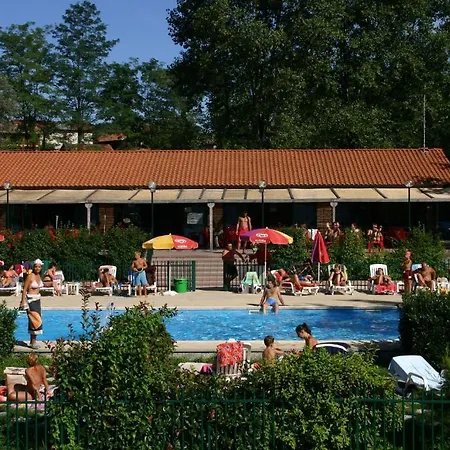 Dkamping Village - International