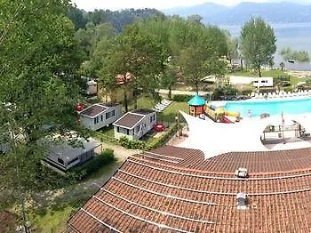 Dkamping Village Кемпинг Испра