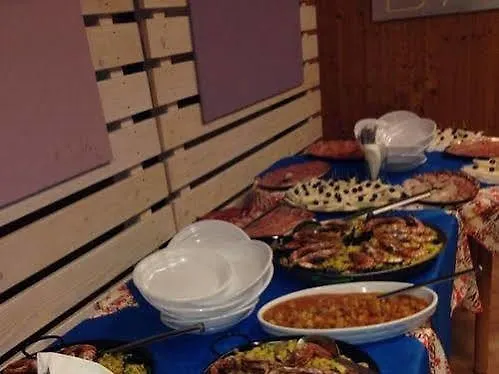 Dkamping Village Испра